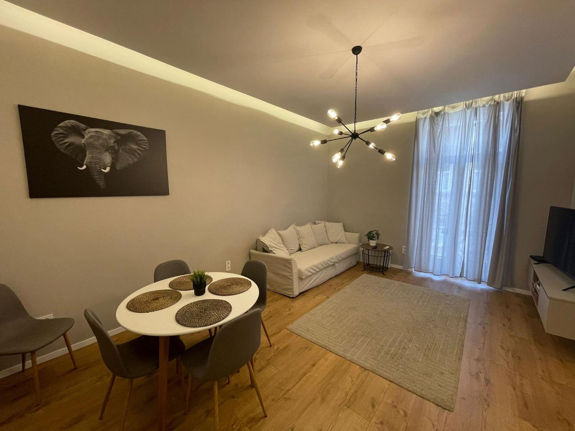 City Center 2, Cozy And Modern 2Br In The City Center Budapest Bagian luar foto